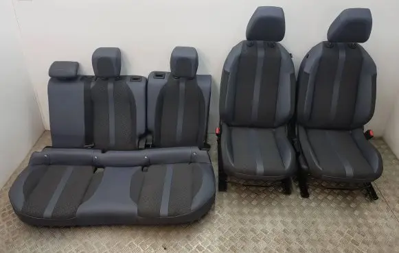 Peugeot 2008 II Seat set 2014205 2274024