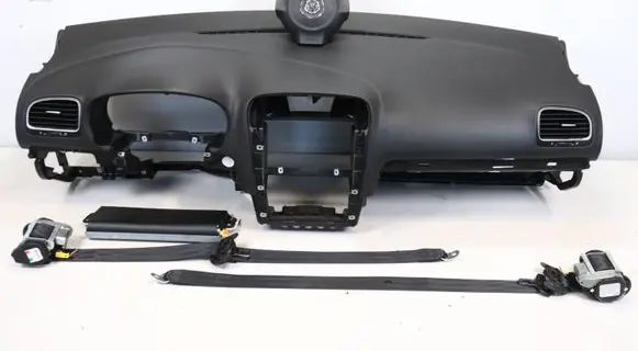 Volkswagen Golf VI Dashboard 5K1857181B 1T0880201K 1K4857705BG