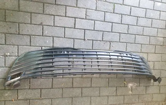 Toyota Camry VIII XV70 Front bumper lower grill 5311333020