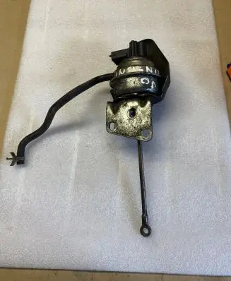 Opel Insignia A Turbo solenoid valve 76904902