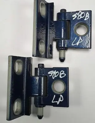 Ford Mondeo Mk III Front door hinge set 