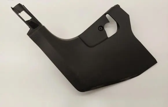 Foot area side trim