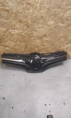 Manufacturer badge logo/emblem
