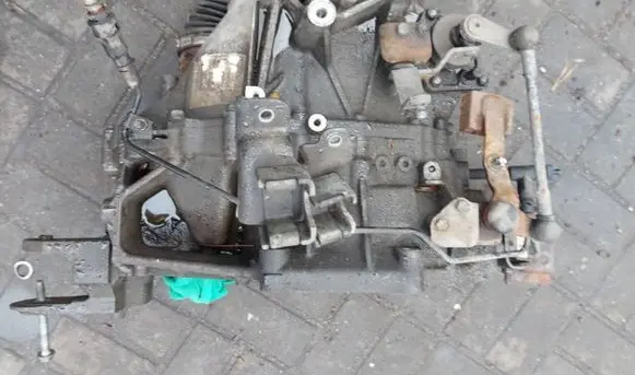 Dodge Caliber Manual 6 speed gearbox P05273355AD
