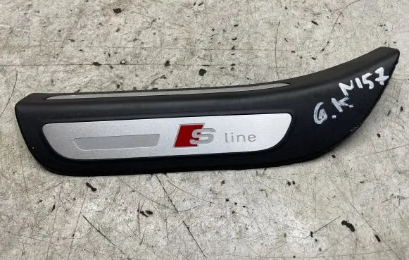 Audi Q5 SQ5 Rear sill trim cover 8R0853375A 8R0853375C 8R0853375