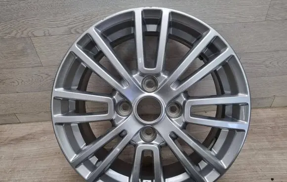 Mitsubishi Colt R16 alloy rim 4250A798