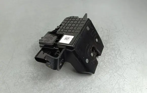 SsangYong Rexton Tailgate/trunk/boot lock/catch/latch 1374200100