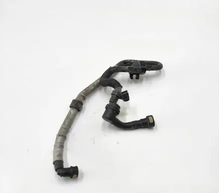 Volkswagen Touareg II Engine coolant pipe/hose 7P6133277 03H906517 7P6133352C