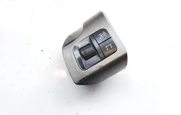 Opel Zafira B Steering wheel buttons/switches 13126750