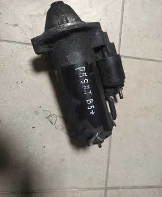 Volkswagen PASSAT B5.5 Starter motor 068911024