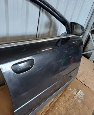Audi A4 S4 B6 8E 8H Front door