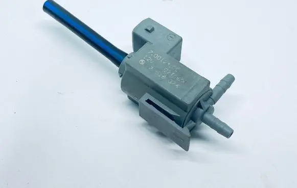 BMW 7 E65 E66 Vacuum valve 7516376