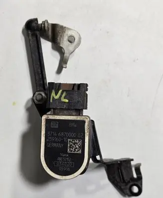 BMW 4 F32 F33 Headlight/headlamp level sensor 6870000