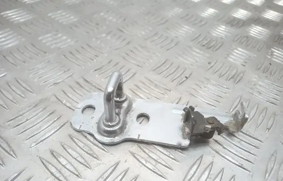 Honda Civic Trunk lock loop 