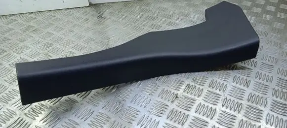 Maserati Ghibli (C) pillar trim 670010908