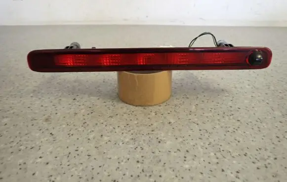Suzuki SX4 Third/center stoplight 