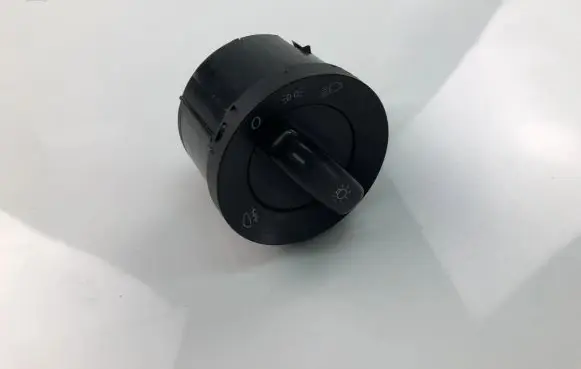 Volkswagen Golf VI Light switch 1K0941431BB