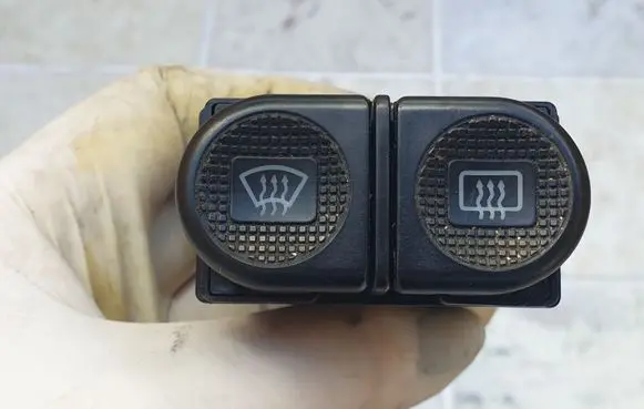 Ford Galaxy Windscreen/window heater switch 7M0959621B 95VW18K574ABW