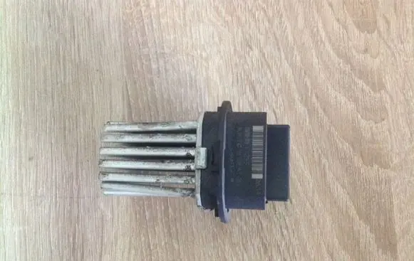 Volvo S60 Heater blower motor/fan resistor F7253 5HL00894120