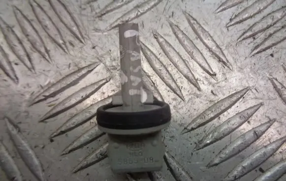 Volkswagen PASSAT B5.5 Intake air temperature sensor 