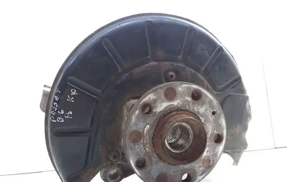Volkswagen PASSAT B6 Front wheel hub