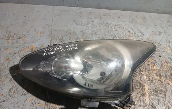Toyota Aygo AB10 Headlight/headlamp 89092754