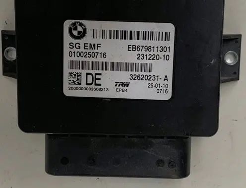 BMW 5 F10 F11 Hand brake control module EB679811301