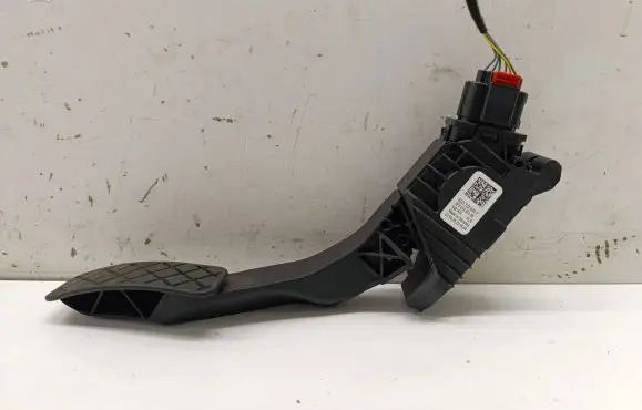 Volkswagen T-Roc Accelerator throttle pedal 5Q2723503F