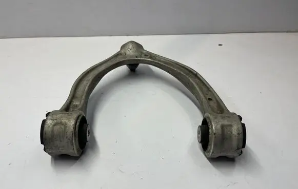 Mercedes-Benz C AMG W205 Front upper control arm/wishbone A2053332500