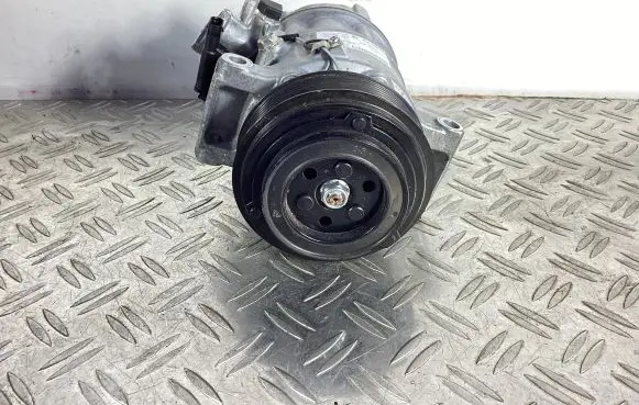 Mercedes-Benz GLC X253 C253 Air conditioning (A/C) compressor (pump) A0008303902
