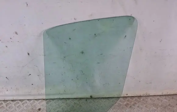 Mercedes-Benz Sprinter W907 W910 Front door window glass four-door A9067250110 DOT27AS2M24100 E000184