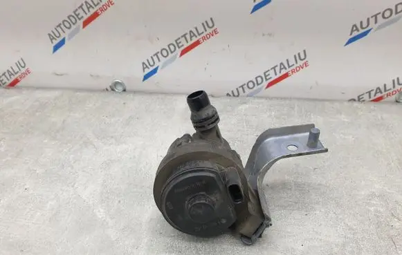 BMW X1 F48 F49 Electric auxiliary coolant/water pump 8605322