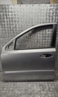 KIA Sorento Front door