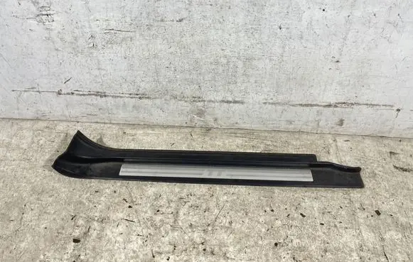 Audi TT Mk1 Front sill trim cover 8n8853492c