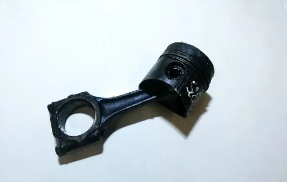 Volkswagen Golf II Piston with connecting rod