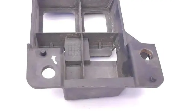 Mercedes-Benz Sprinter W906 Front bumper mounting bracket A9068850263