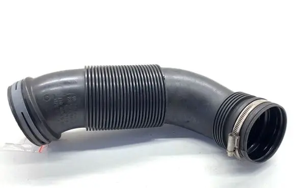 Audi A3 S3 8V Air intake hose/pipe 5Q0129654P
