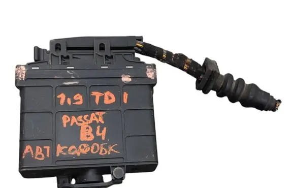 Volkswagen PASSAT B4 Gearbox control unit/module 01M927733BN 5DG00753119HLO