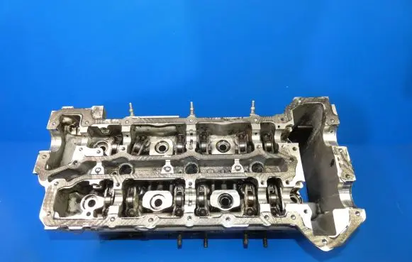 Mercedes-Benz CLS C218 X218 Engine head A6420109820