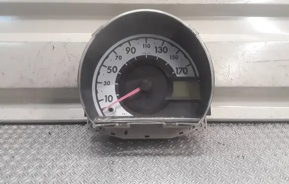 Toyota Aygo AB10 Speedometer (instrument cluster) 838000H043A