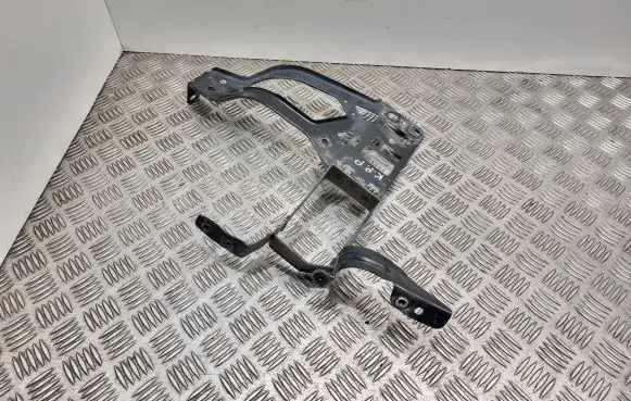 BMW 5 E60 E61 Front bumper mounting bracket 51647163483 11267310