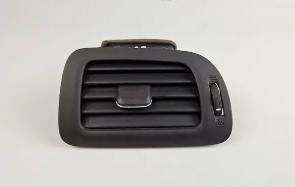 Chevrolet Volt I Dashboard side air vent grill/cover trim 22774482 22774490