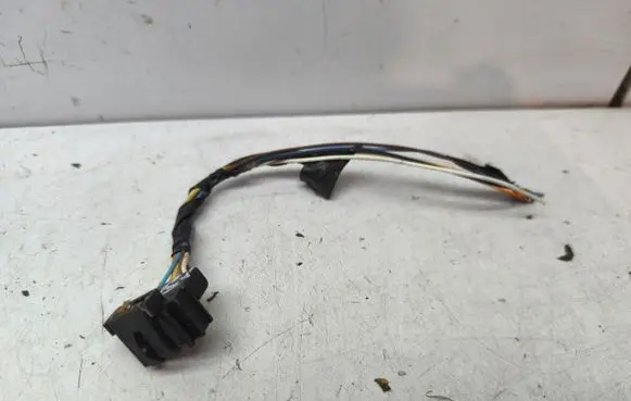 Renault Clio II ABS module connector plug 