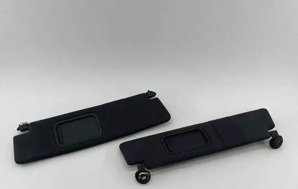 Audi TT TTS Mk2 Sun visor 8J7857551 8J7857552