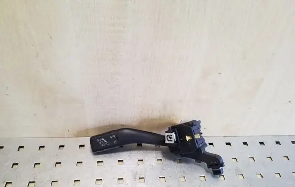 Skoda Octavia Mk2 (1Z) Indicator stalk 1K0953513E