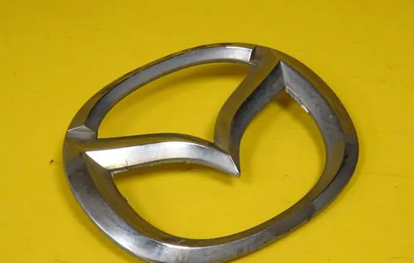 Mazda Premacy Manufacturers badge/model letters C10051730