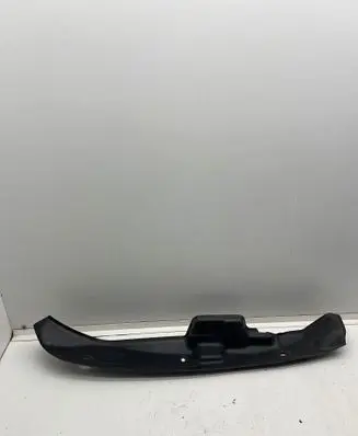 Volvo XC90 Fender end trim 31353952