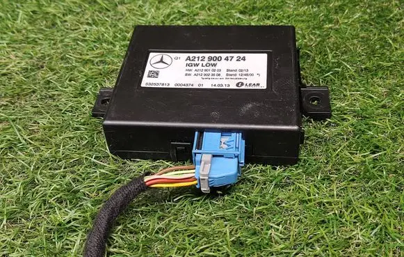 Mercedes-Benz E W212 Xenon control unit/module A2129004724 A2129010203 A2129023508