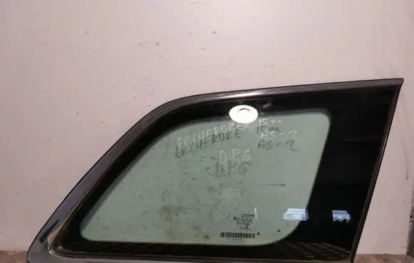 Jeep Grand Cherokee Rear side window