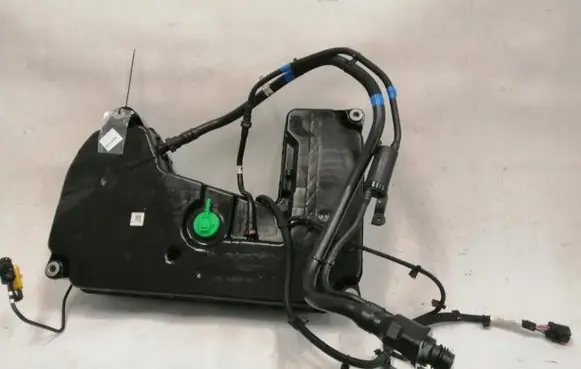 Renault Espace V (RFC) AdBlue liquid reservoir 